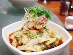 爽口芦笋拌鲍片-君悦酒店·1881·北京烤鸭