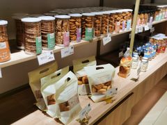 自助取餐区-顶东面包花园·生日蛋糕(世博店)
