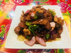 -闯关东东北农家菜(崂山石老人店)