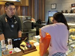 -星巴克臻选(济南恒隆店)