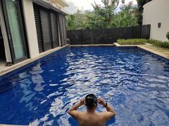 -三亚湾海居铂尔曼度假酒店