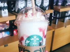 -星巴克臻选(郑州中原万达店)