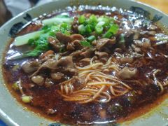 -丁丁猫重庆小面(徐州路店)