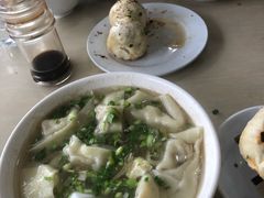 -老西白点心店