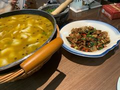 -有红鸡毛店·川菜(建设路店)