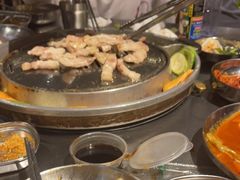-哈哈碳都·牛肋条无限自助烤肉(台江万达店)