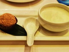 杏仁茶配擂沙汤圆-利苑酒家(宜安广场店)