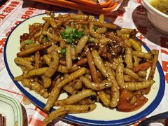 -威记烧嘢·南宁烧烤·超级生牛(绿地店)
