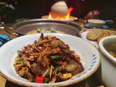 -吃饭皇帝大土家民族菜(正大广场店)
