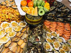 麻辣小龙虾-日进一片海.生腌海鲜火锅.宵夜烧烤(三里屯总店)