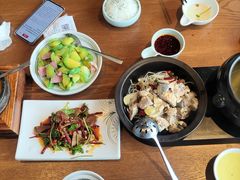 -云海肴·汽锅鸡·云南菜(天山百盛优客店)