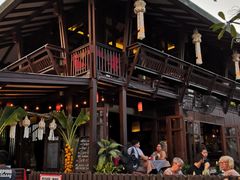-Dash Teak House