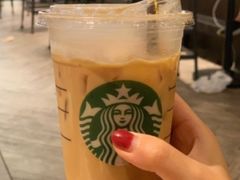 -星巴克臻选(南京金茂览秀城店)