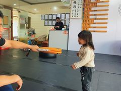 -金翼跆拳道巴西柔术拳击格斗学院