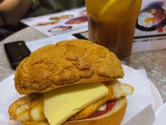招牌菠萝包-华嫂冰室(湾仔店)