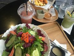 -莓园冰淇淋店