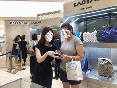 -三宅一生 (阪急梅田本店)