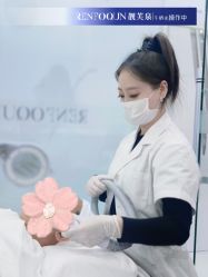 -靓芙泉专研痘痘肌