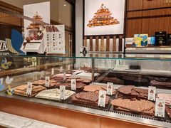 -Laderach 莱德拉(上海环贸iapm店)