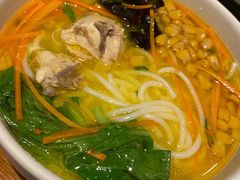 鸡汤米线-云海肴·汽锅鸡·云南菜(苏州中心店)