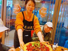 -乡土特色.冷锅鱼.牦牛肉汤锅