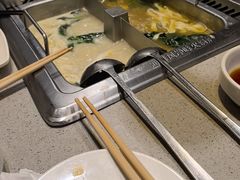 -海底捞火锅(新松江路店)