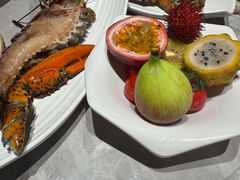 -雍容荟帝王蟹活龙虾展台自助(IFS黑金店)