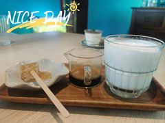 -默迹咖啡馆
