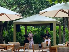 -三亚艾迪逊酒店·海滩烧烤 BARBACOA·现场乐队·浪漫晚餐·烧烤海鲜