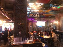 大堂-爱啤精酿·民谣酒馆(滨江店)