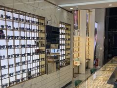 -世纪大明眼镜·蔡司战略授权店(汉街店)