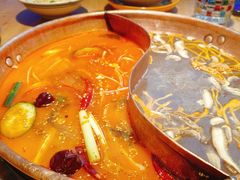 -洱火云南酸菜牛肉火锅(石景山当代商城店)