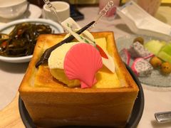 面包诱惑-小菜园新徽菜(上海浦东复地活力城店)