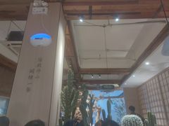 -蜜桃餐厅·伴山(湖滨商业街店)