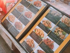 -BHC炸鸡(明洞总店)