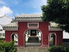 -万绿园