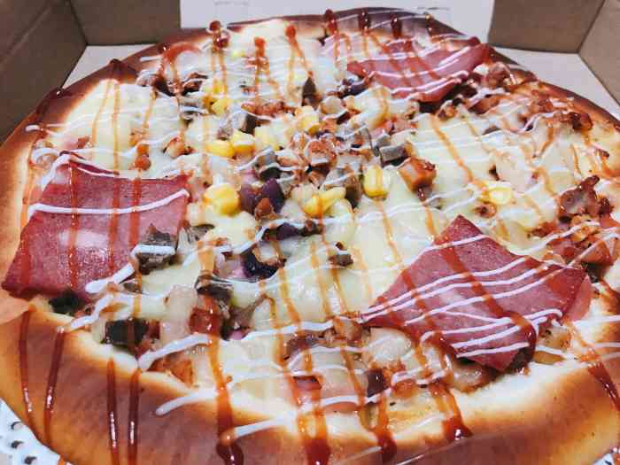 洁妹披萨(南门大街店)-"单位门口的披萨店,本着好不好吃都看缘分的.