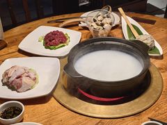 -大良毋米粥 · 粥底火锅(岭南天地店)