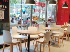-肯德基(凤凰海店)