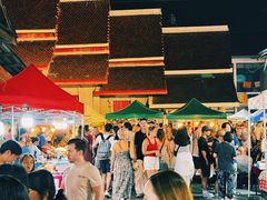 -周日夜市
