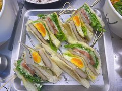 -W COLLECTIVE  DESSERT SHOP