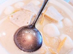 肉糕鱼糕-深巷家味馆.湖北头牌红烧鱼头拌饭(黄陂店)