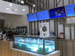 -顶东面包花园·生日蛋糕(世博店)