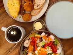 虾仁牛油果沙拉-RAC BAR(安福路店)