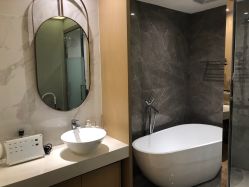 -香港倾城国际·美容美体中心