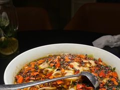 -麻六记(凤凰汇店)