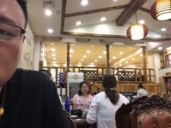 -青瓦餐厅·生鱼片·韩园烤肉(西塔店)