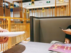 大堂-东来顺铜锅炭火涮肉(上地华联店)