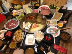 -沸炉重庆老火锅(军事博物馆店)