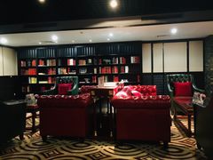 -上海锦江汤臣洲际大酒店柒酒廊
